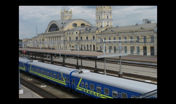Na Ukrainie do pociągu tylko z dowodem